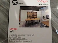 Wandkast op sokkel - afbeelding 7 van  8