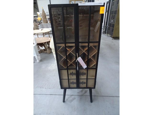 Wandkast - afbeelding 1 van  3