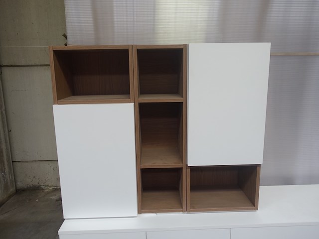 Wandmeubel met hangkast - afbeelding 2 van  3