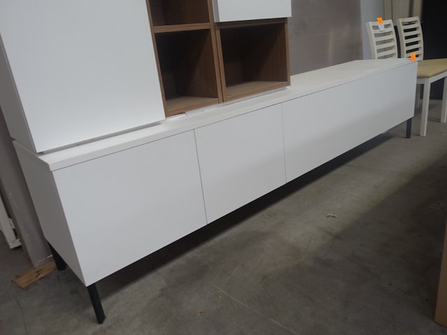 Wandmeubel met hangkast - afbeelding 3 van  3