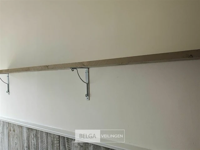 Wandplank met gietijzeren dragers - afbeelding 3 van  4