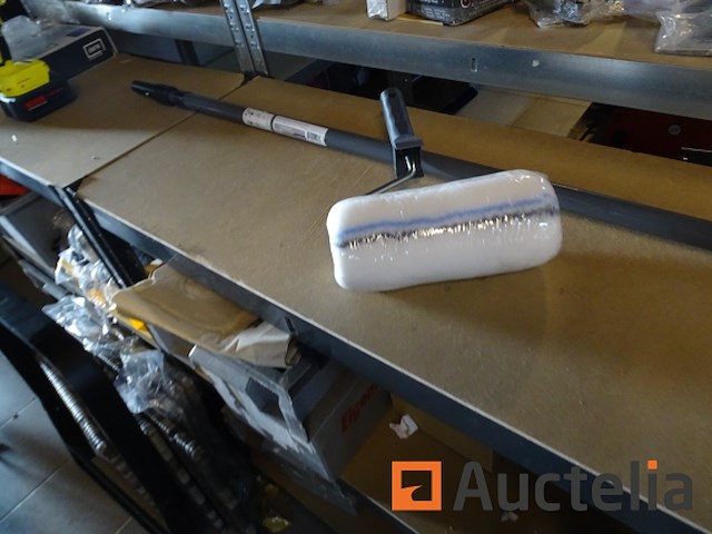 Wandverfroller met telescopisch handvat - afbeelding 1 van  5