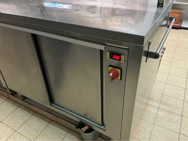 Warmhoudkast en koelkast met saladebar overige keukenbenodigdheden - afbeelding 9 van  12