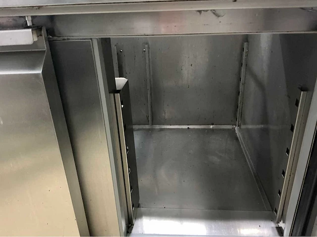 Warmhoudkast en koelkast met saladebar overige keukenbenodigdheden - afbeelding 11 van  12