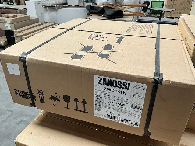 Warmhoudlade zanussi zwd141k - afbeelding 2 van  2
