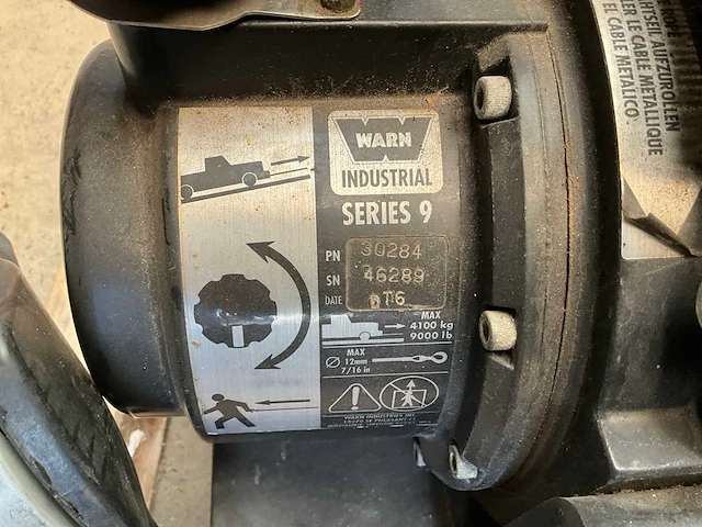 Warn industries series 9 industriële lier - afbeelding 2 van  6
