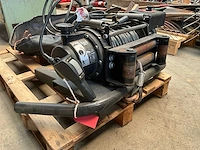 Warn industries series 9 industriële lier - afbeelding 3 van  6