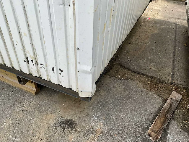 Warsco 3x2.4 sanitaire container - afbeelding 22 van  25