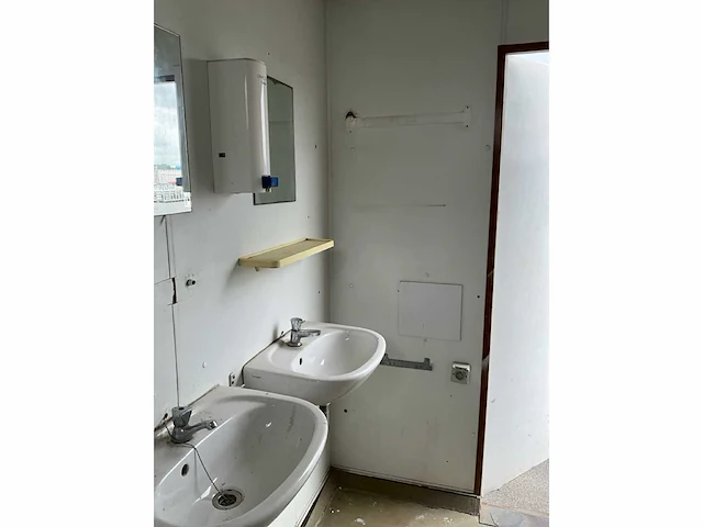 Warsco 3x2.4 sanitaire container - afbeelding 8 van  21