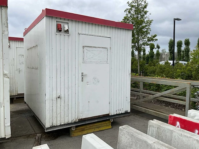 Warsco 3x2.4 sanitaire container - afbeelding 1 van  21