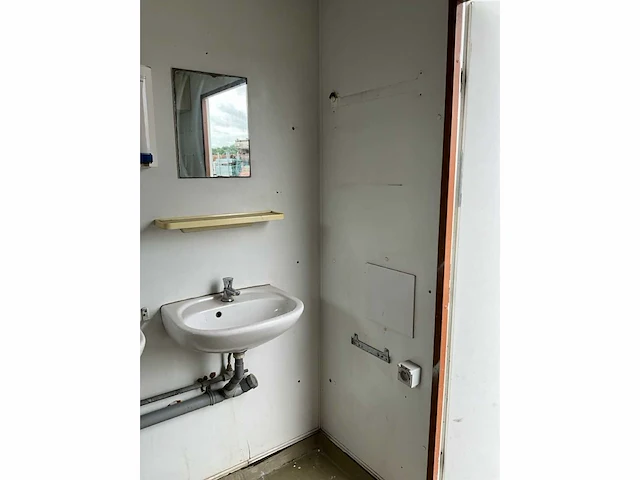 Warsco 3x2.4 sanitaire container - afbeelding 13 van  21