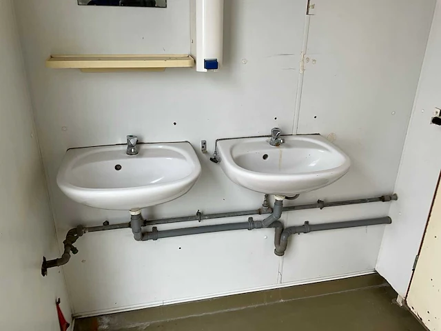 Warsco 3x2.4 sanitaire container - afbeelding 13 van  21