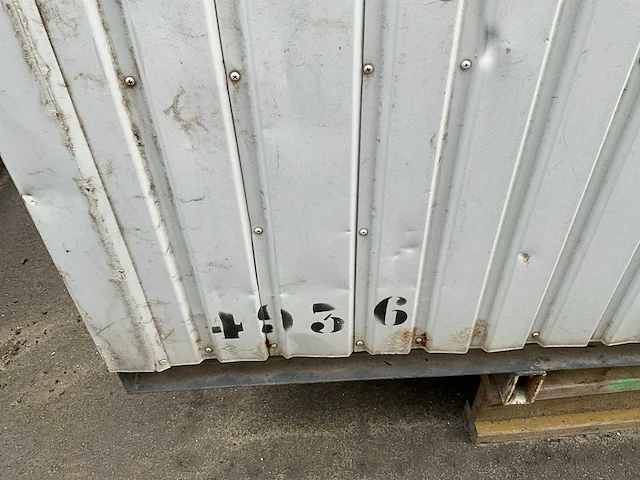 Warsco 3x2.4 sanitaire container - afbeelding 18 van  21
