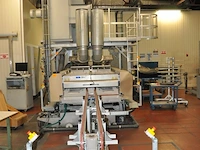 Washing machine benteler incl. conveyor - afbeelding 3 van  8
