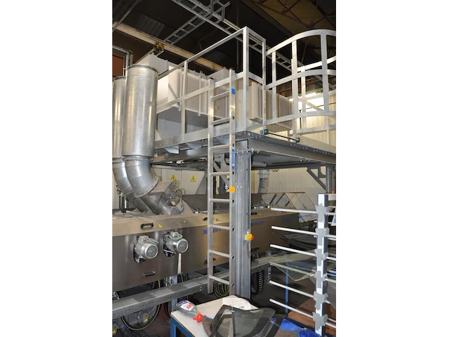 Washing machine benteler incl. conveyor - afbeelding 6 van  8