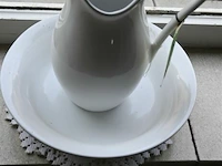 Waskom en kan - afbeelding 1 van  1