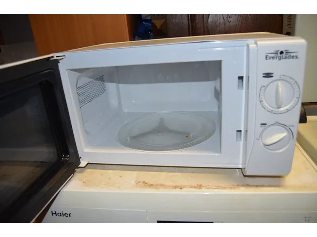 Wasmachine haier hw-c1260tve-e, microgolfoven everglades - afbeelding 7 van  7