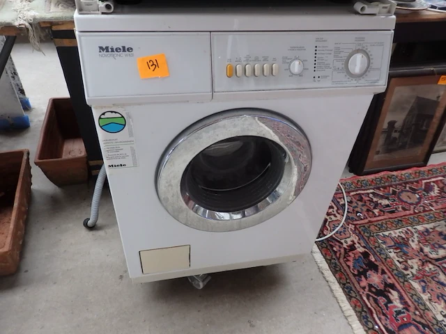 Wasmachine miele novatronic w 831 werkend - afbeelding 1 van  3