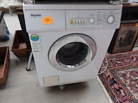 Wasmachine miele novatronic w 831 werkend - afbeelding 1 van  3