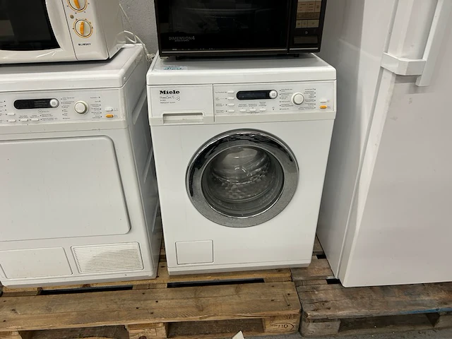 Wasmachine miele - afbeelding 1 van  5