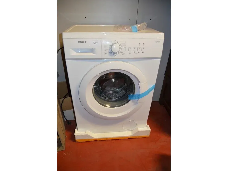 Divers gereedschap w.o. afkortzaag, tafelzaag, magneetboormachine, cirkelzaag, wasmachine nieuw, enz