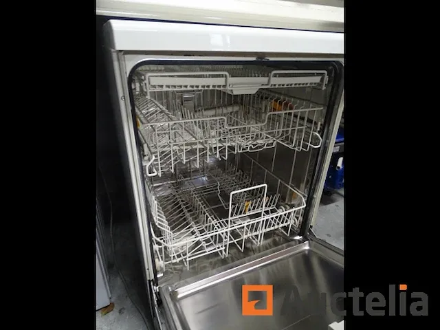 Wasmachine tafelgerei miele g 1022 sc - afbeelding 8 van  8