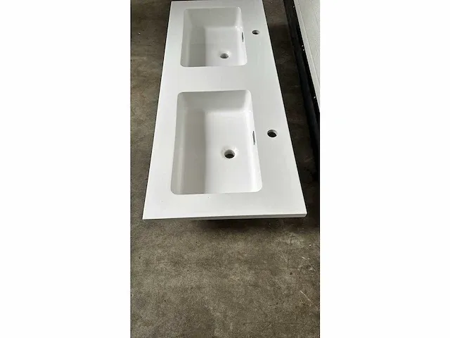 Wastafel dubbel - wit zonder verpakking - showroom model - afbeelding 2 van  3