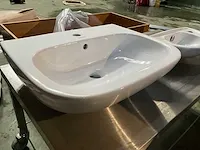 Wastafel duravit d-code en kleinere handenwasser - afbeelding 3 van  6