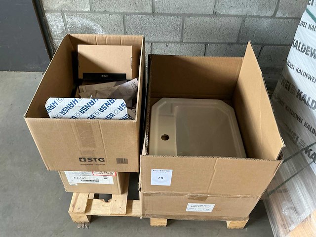 Wastafel en wilo pomp - afbeelding 1 van  6