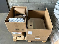 Wastafel en wilo pomp - afbeelding 1 van  6