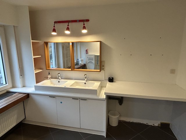 Wastafel meubel inclusief mengkranen - afbeelding 1 van  6