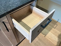 Wastafel villeroy & boch + onderkast oakyu + spiegel - afbeelding 7 van  8