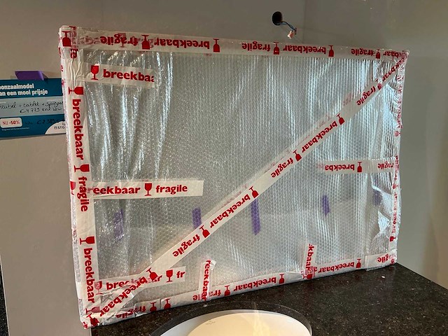 Wastafel villeroy & boch + onderkast oakyu + spiegel - afbeelding 8 van  8