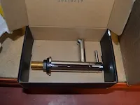 Wastafelkraan chroom nieuw - afbeelding 1 van  3