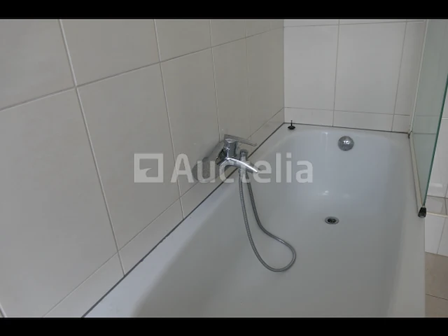 Wastafelmeubel, ligbad met kranen - afbeelding 5 van  6