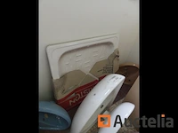 Wastafels, klein badkamermeubel, enz. - afbeelding 13 van  14