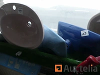 Wastafels, toiletbrillen, enz. - afbeelding 5 van  13