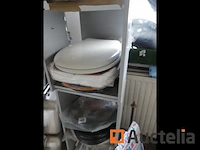 Wastafels, toiletbrillen, enz. - afbeelding 12 van  13