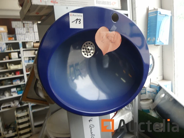 Wastafels, toiletbrillen, enz. - afbeelding 13 van  13