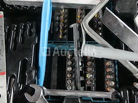 Waterdichte kofferbak en diverse gereedschappen - afbeelding 2 van  8