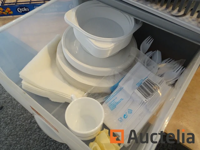 Waterkoker, keukengerei, 3 metalen manden met frites - afbeelding 8 van  8