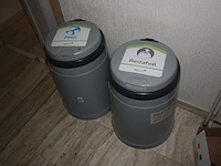 Waterkoker tefal (defect), 2 pvc vuilniszakhouders, inhoud keuken: borden en bestek (50,51,52) - afbeelding 3 van  3