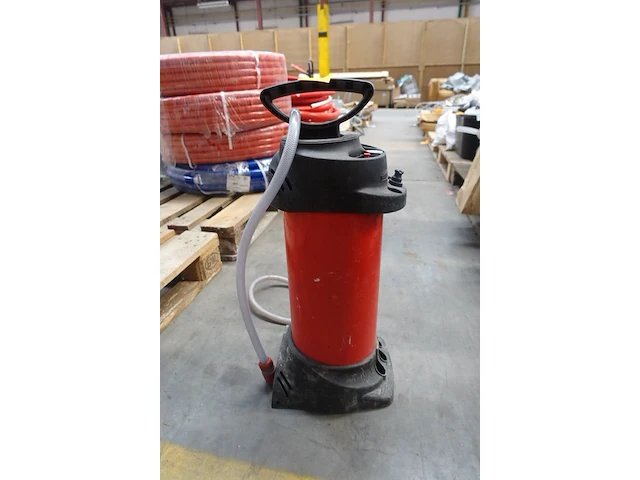 Waterpomp - afbeelding 1 van  3