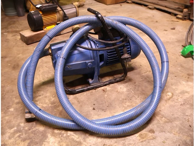Waterpomp - afbeelding 2 van  3