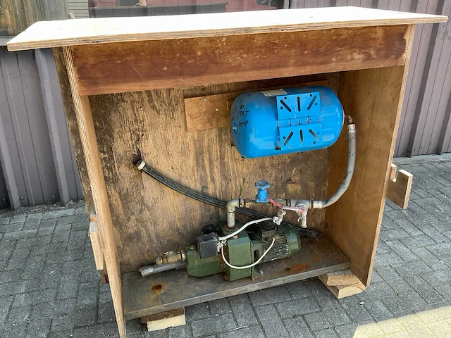 Waterpomp - afbeelding 1 van  5