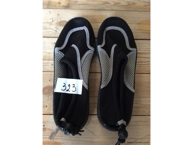 Waterschoenen maat 39 - afbeelding 1 van  2