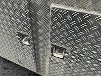 Watertankunit / watercontainer - ex waterboorinstallatie - afbeelding 9 van  10