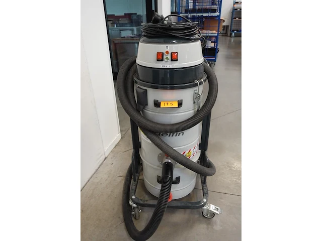 Water/werfstofzuiger delfin - afbeelding 1 van  5