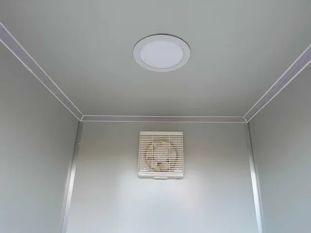 Wc-cabine - afbeelding 3 van  12