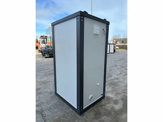Wc-cabine - afbeelding 8 van  12